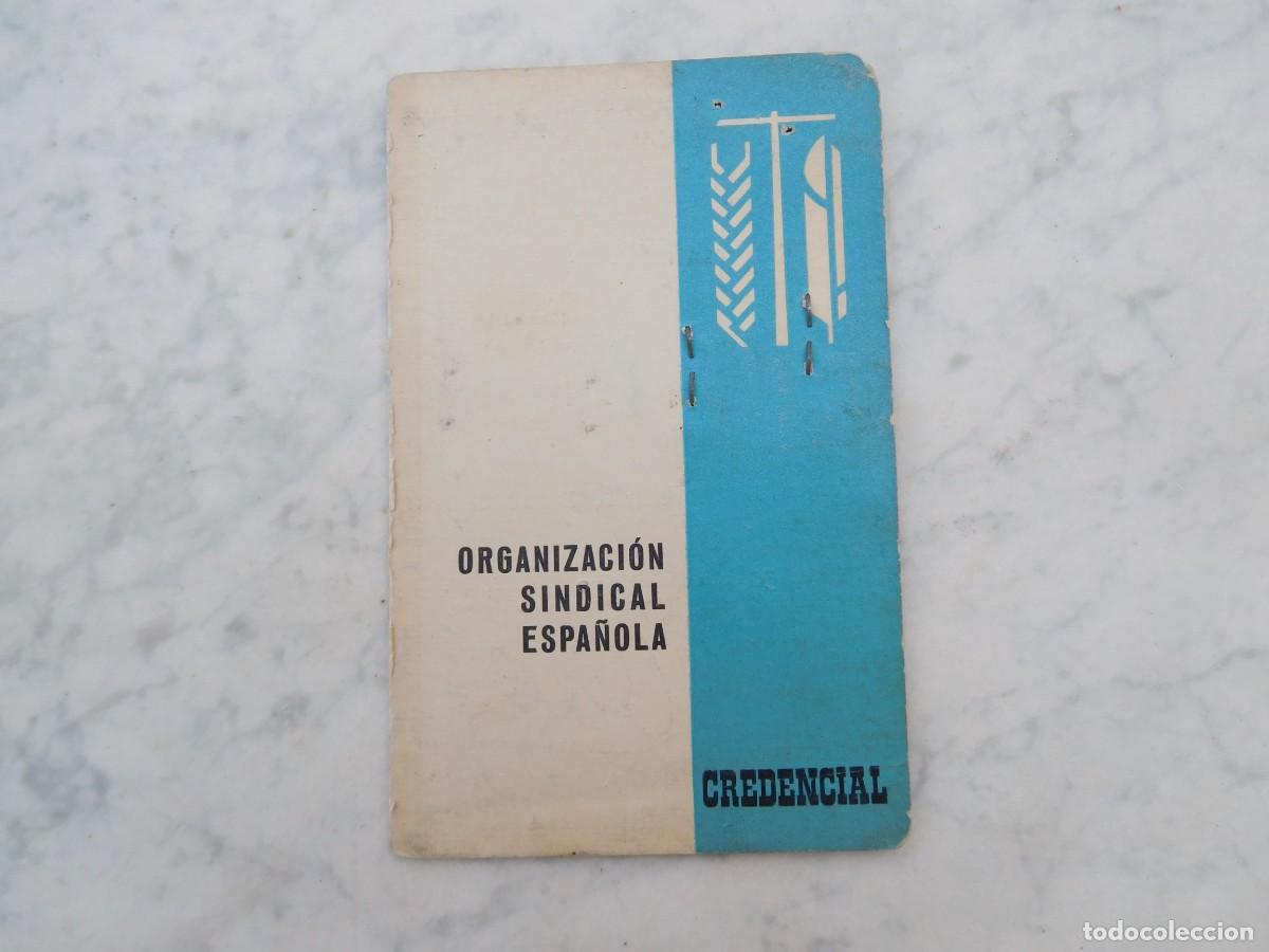 Documentos antiguos: Carnet de la organizaci&oacute;n sindical espa&ntilde;ola A&ntilde;o 1961