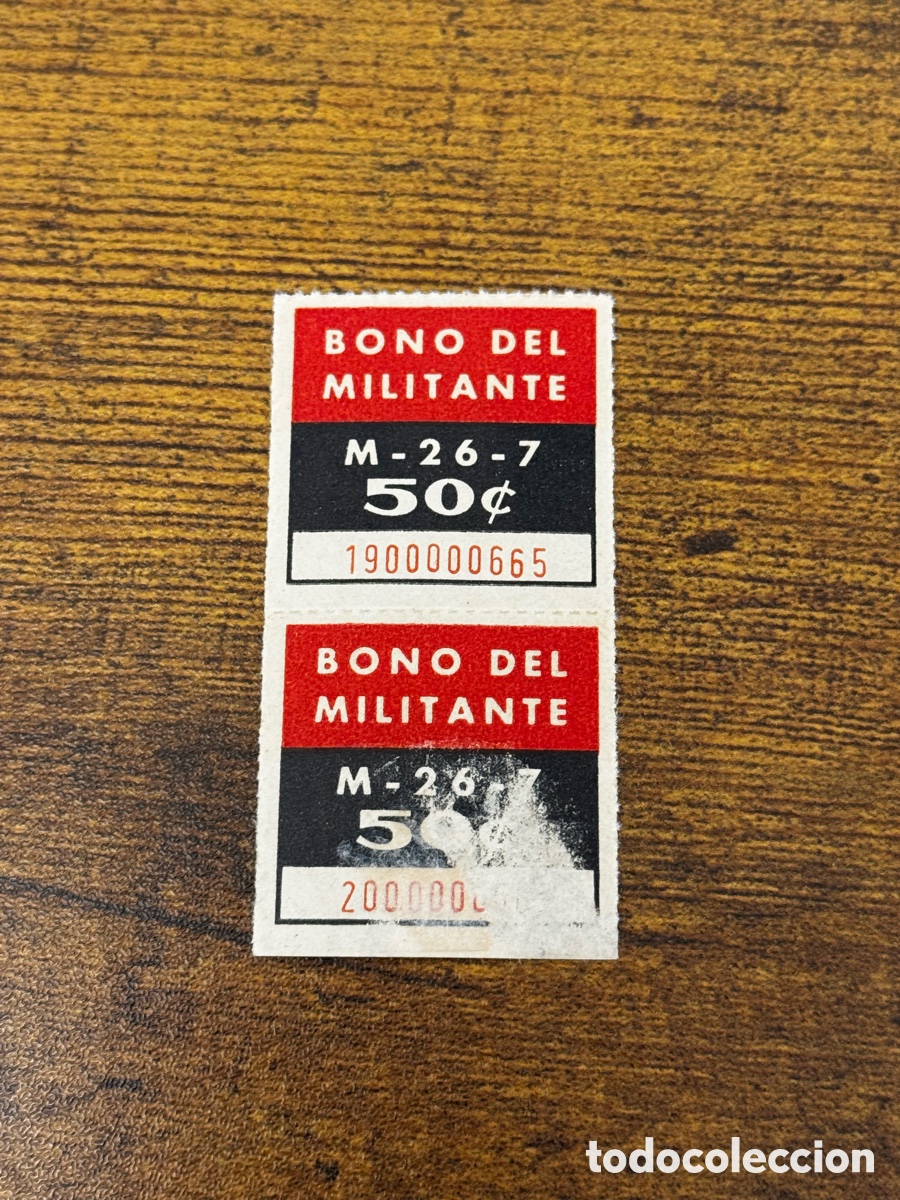 Documentos antiguos: Pareja de peque&ntilde;itos cupones del Bono del Manifestante del M-26-7 por valor de 50 centavos. Cuba