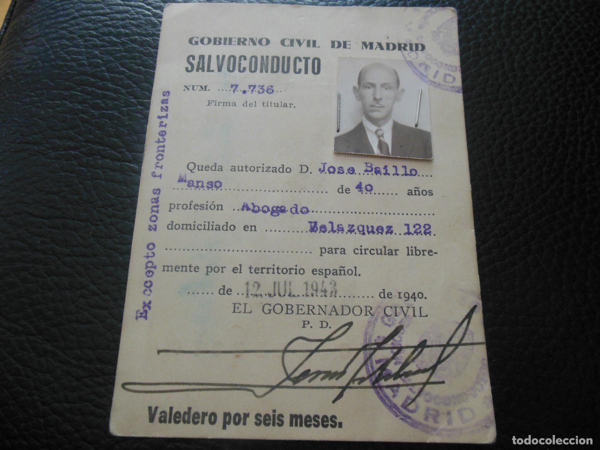 Documents Anciens: 1943 CARNET SALVOCONDUCTO GOBIERNO CIVIL DE MADRID PARA CIRCULAR LIBREMENTE - ABOGADO