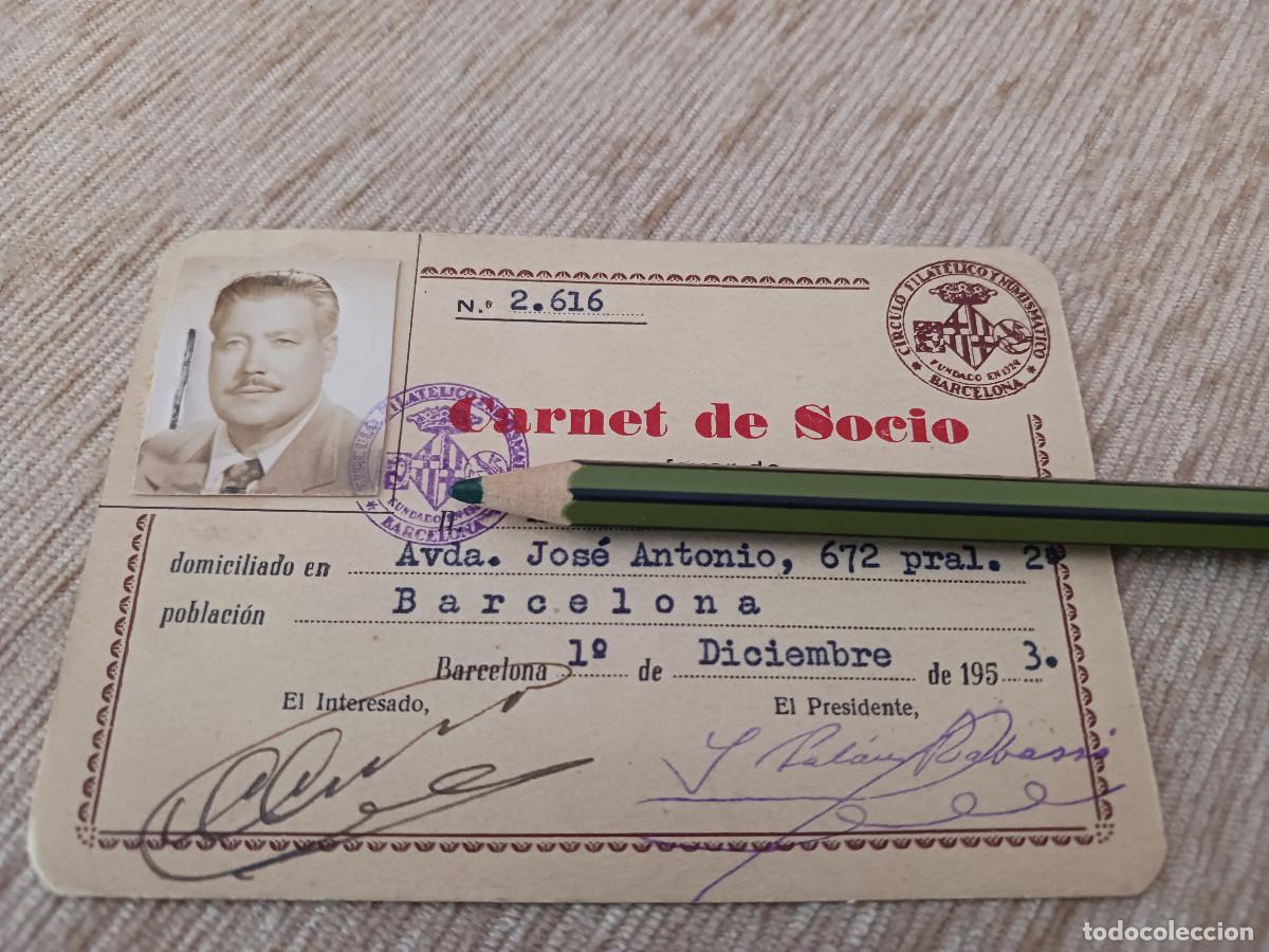 Documentos antiguos: carnet de socio del circulo filatelico y numismatico, barcelona 1953