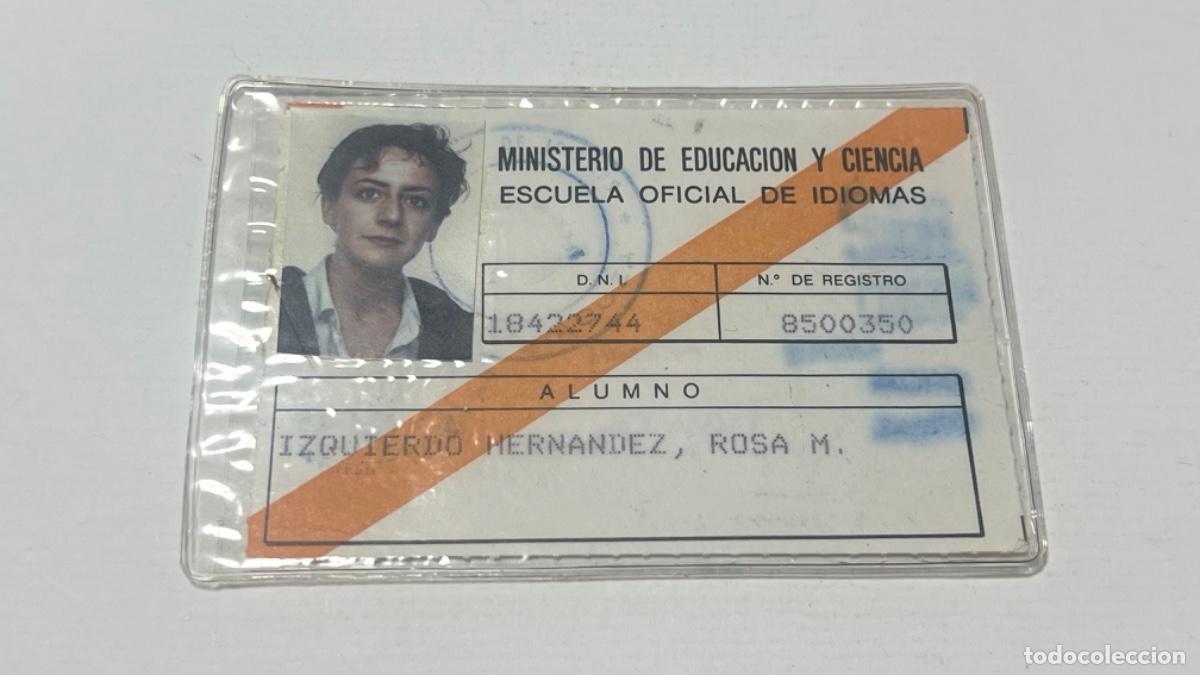 Documentos antiguos: Carnet MINISTERIO EDUCACI&Oacute;N Y CIENCIA ESCUELA DE IDIOMAS