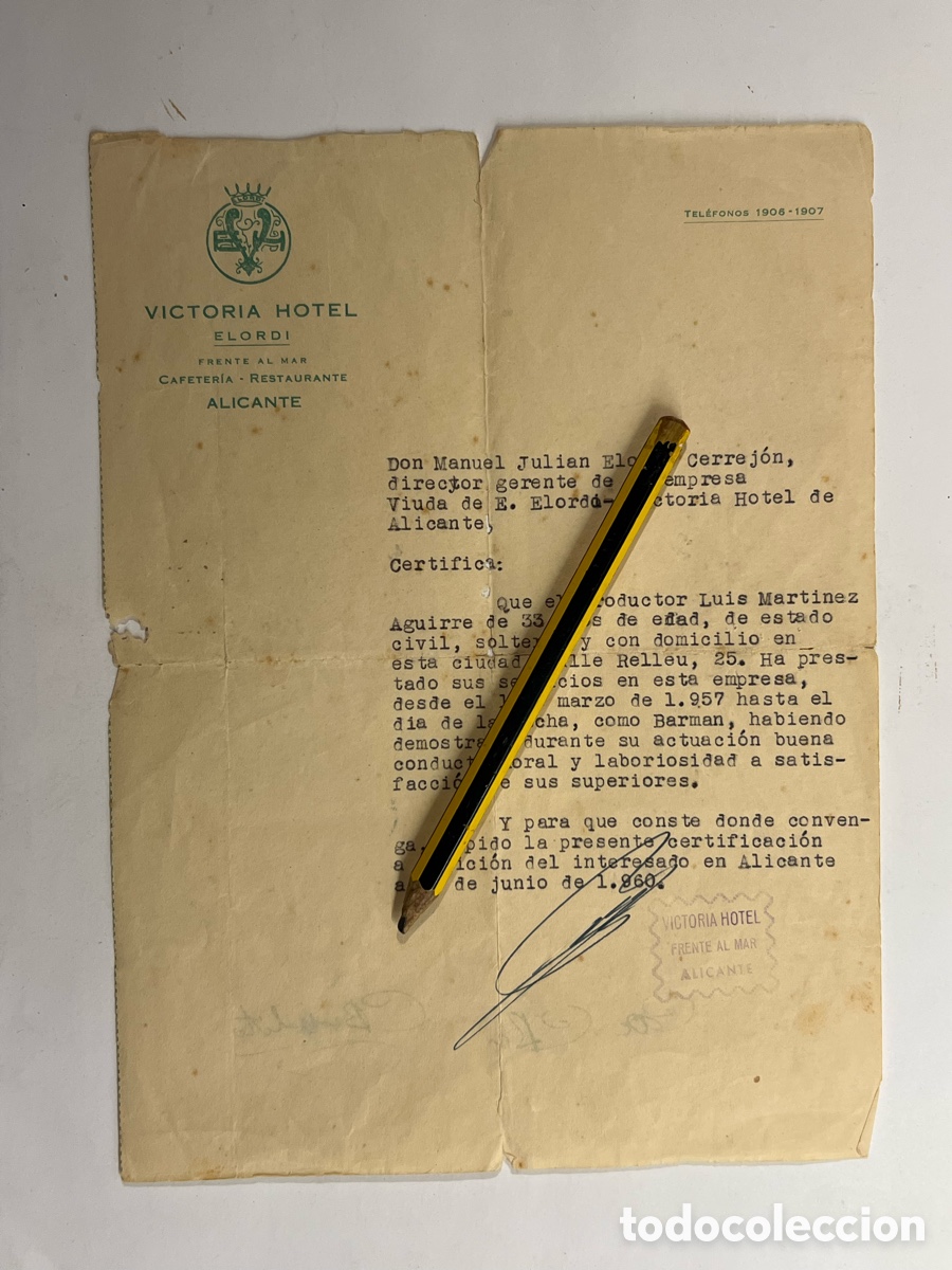 Documentos antiguos: ALICANTE. Victoria Hotel. Elordi.. Certificado de buena conducta de un BARMAN.. (a.1957)