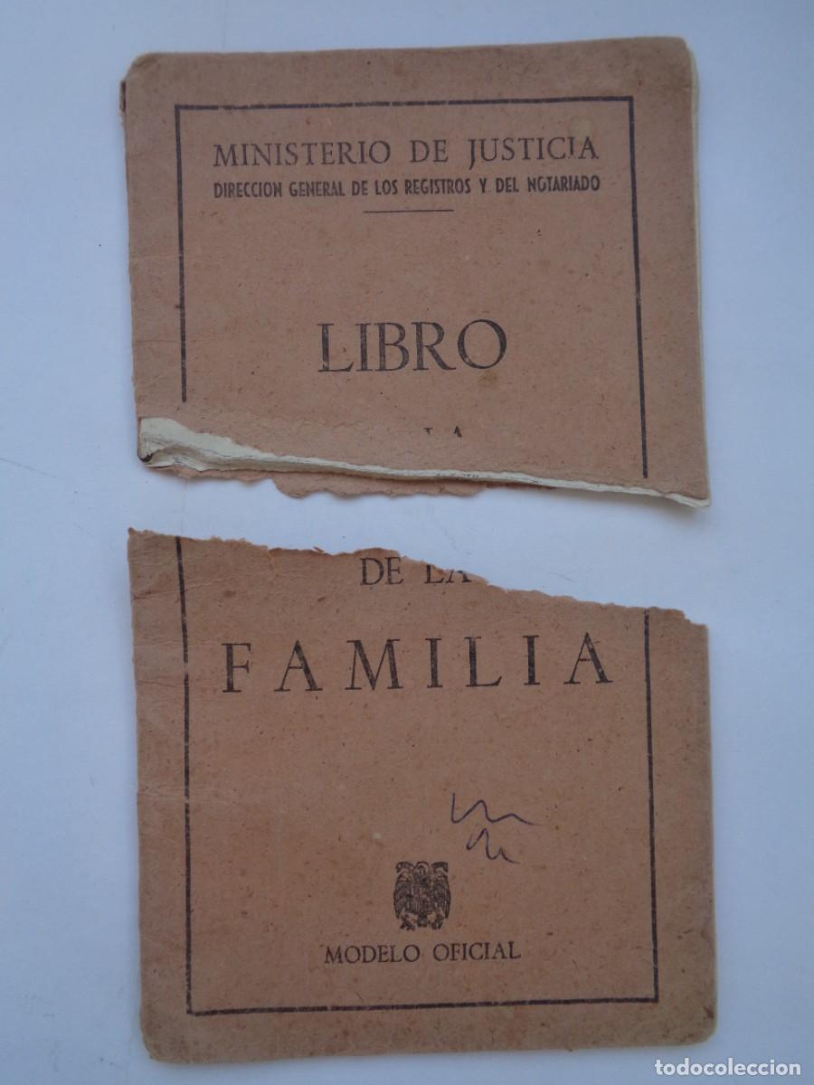 Documentos antigos: MINISTERIO DE JUSTICIO : LIBRO DE LA FAMILIA , DE MATRIMONIO DE LA SOLANA ( CIUDAD REAL ), 1946