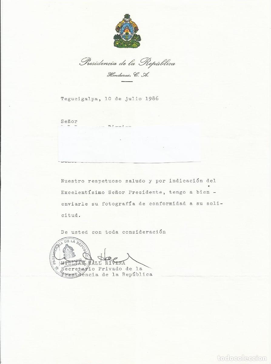 Documentos antiguos: Honduras. Presidencia. Secretario. William Hall Rivera. Documento firmado. 1986. 28x21 cm.