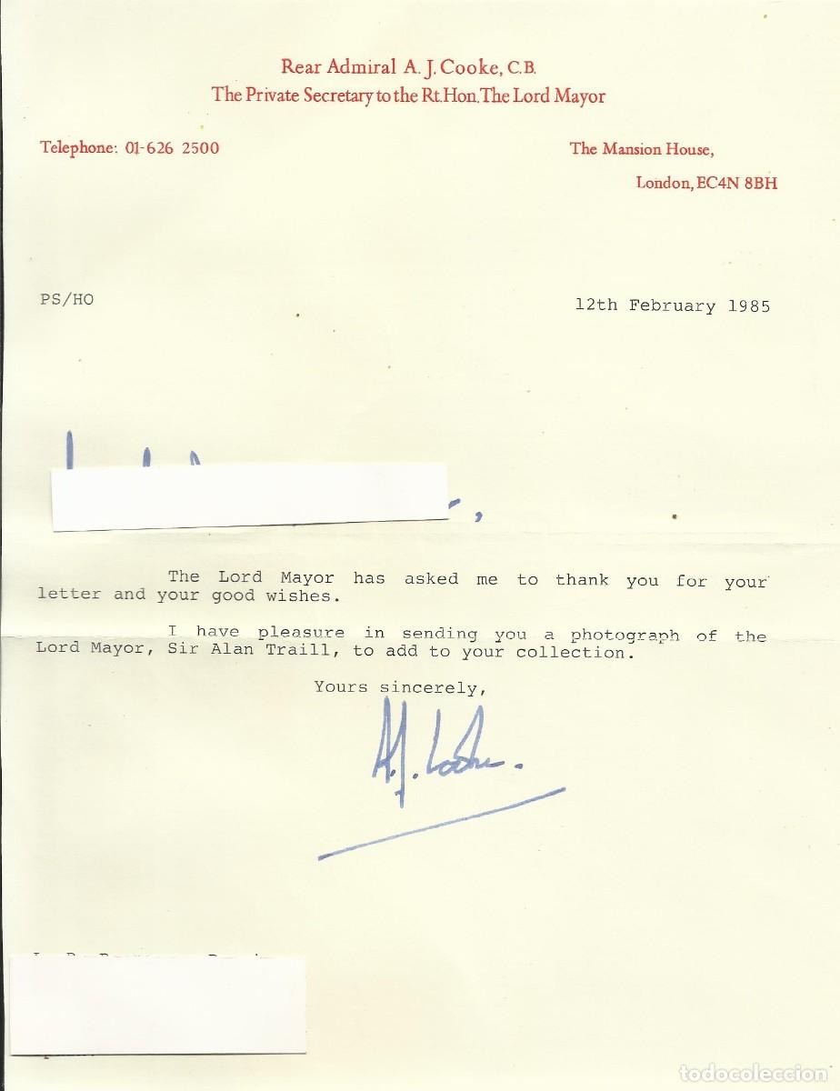 Documentos antiguos: The Mansion House. London. Rear Admiral. A. J. Cooke. Documento firmado. 1985. 28x21 cm. Londres.