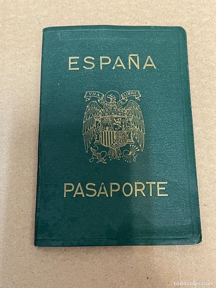 Documentos antiguos: PASAPORTE ESPA&Ntilde;OL A&Ntilde;O 1956 CON FOTOGRAF&Iacute;A Y SELLOS - FIRMAS DEL GOBERNADOR CIVIL
