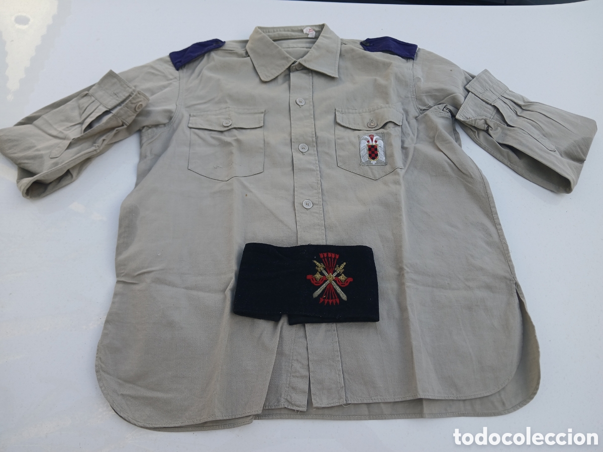 Documentos antiguos: CAMISA ORGANIZACI&Oacute;N JUVENIL Y BRAZALETE JERARCA FALANGE ESPA&Ntilde;OLA.