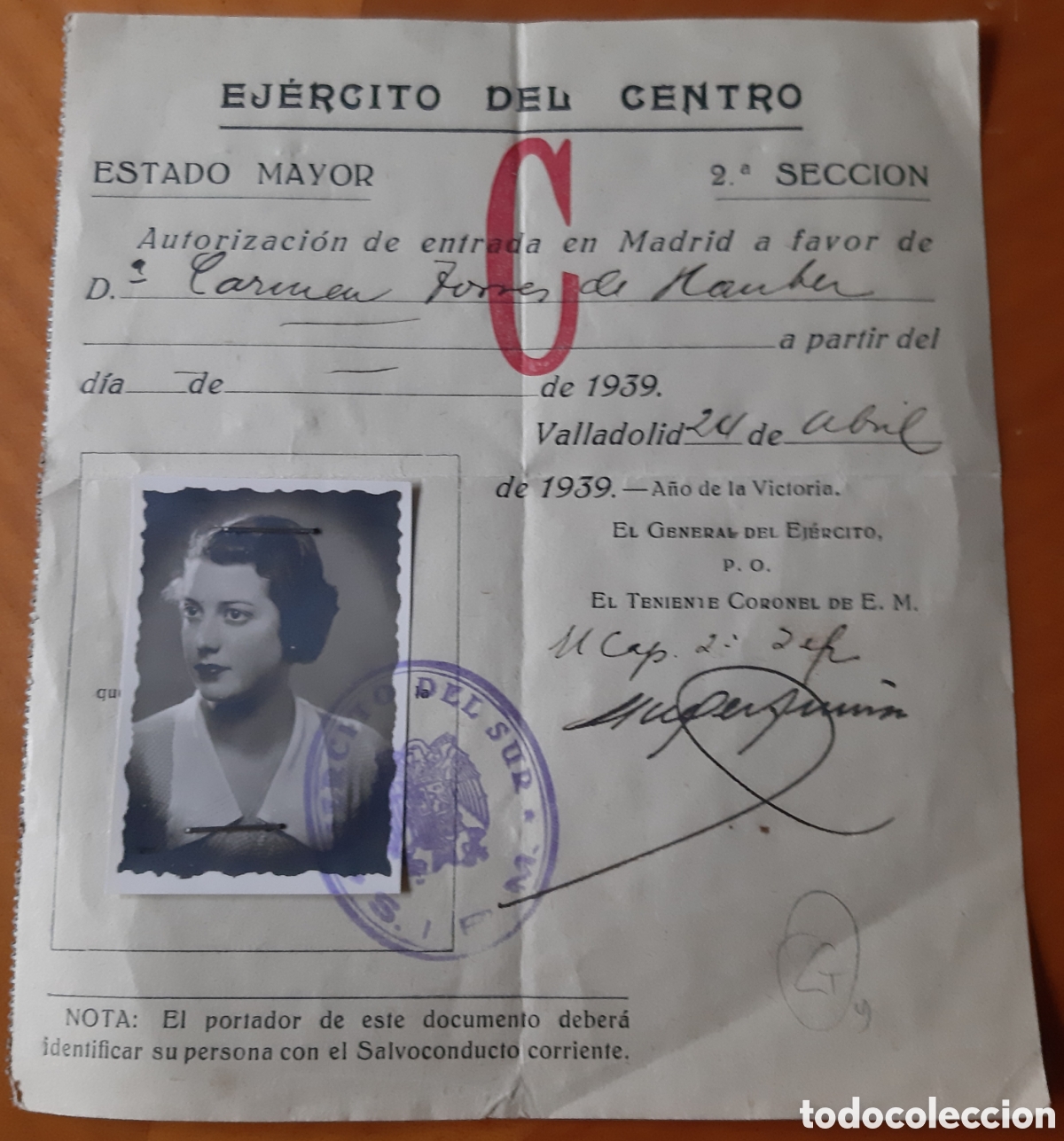 Documentos antiguos: Guerra Civil. Ej&eacute;rcito del Centro. Valladolid, salvoconducto original. R10187