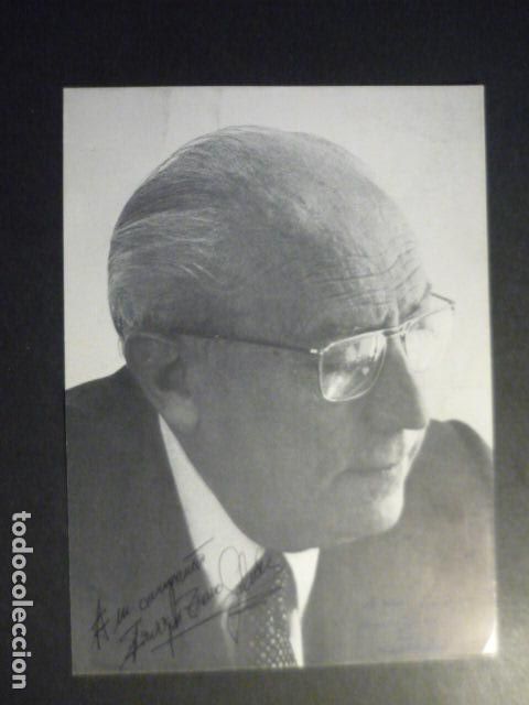 Documenti antichi: ENRIQUE TIERNO GALVAN POLITICO CON FIRMA AUTOGRAFA TARJETON 22 X 16 CM