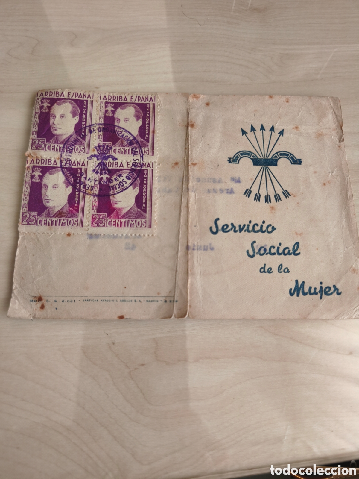 Documentos antiguos: Servicio social de la mujer. FET y de las Jons. Carece de Validez oficial