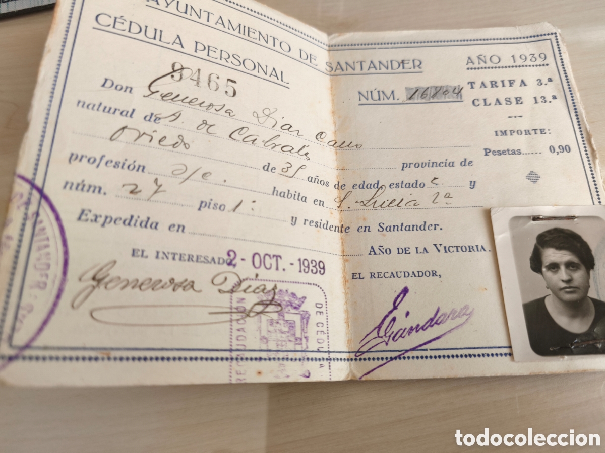 Documentos antiguos: Ayuntamiento de Santander. C&eacute;dula personal 1939.