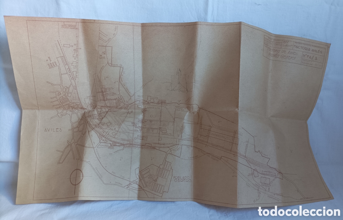 Documentos antiguos: AVILES. ASTURIAS. ENSIDESA. Plano y fotograf&iacute;a de alzado de la f&aacute;brica sider&uacute;rgica. 1952