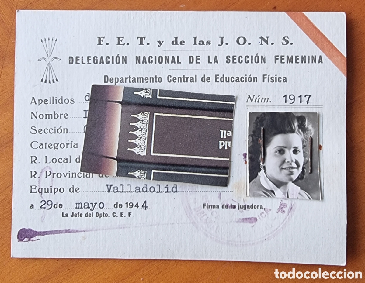 Documentos antiguos: Carnet Falange Espa&ntilde;ola Secci&oacute;n Femenina original Guerra Civil ved foto R10228