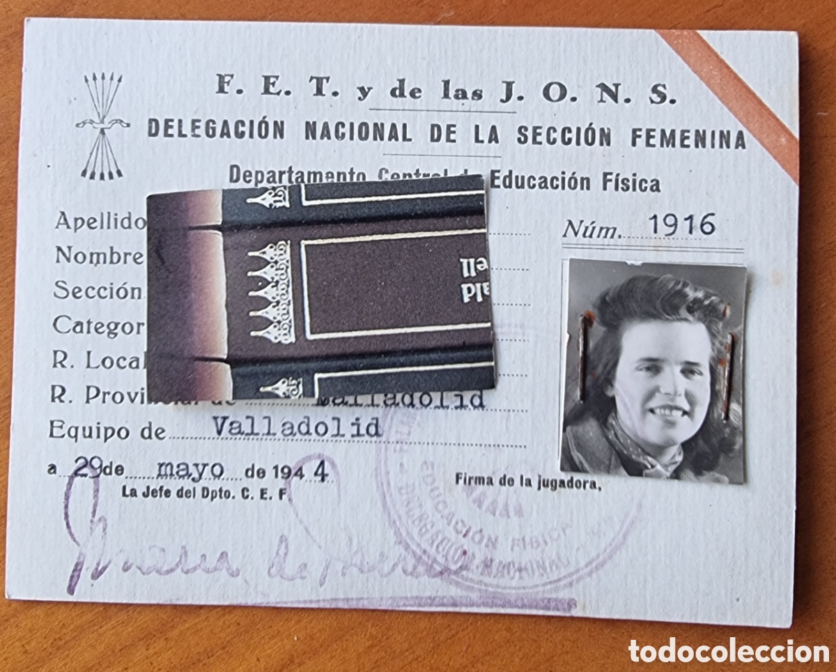 Documentos antiguos: Carnet Falange Espa&ntilde;ola Secci&oacute;n Femenina original Guerra Civil ved foto R10229
