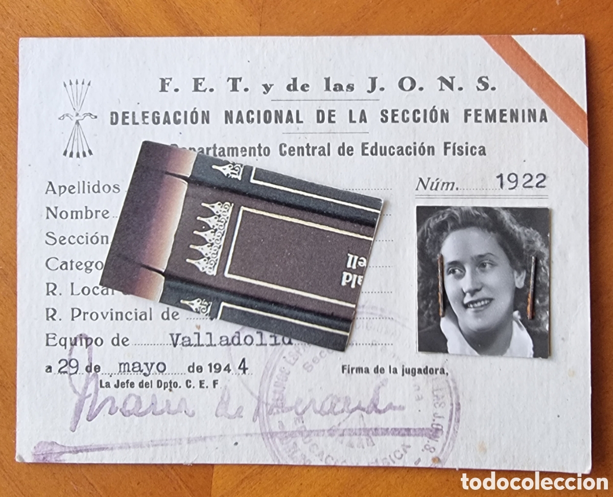 Documentos antiguos: Carnet Falange Espa&ntilde;ola Secci&oacute;n Femenina original Guerra Civil ved foto R10235