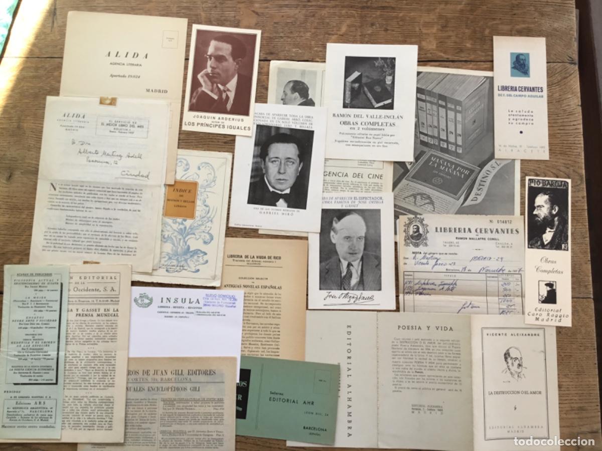 Documents Anciens: LOTE EPHEMERA TEMA BIBLIOFILIA, EDITORIALES, MARCAP&Aacute;GINAS, CAT&Aacute;LOGOS, ETC.