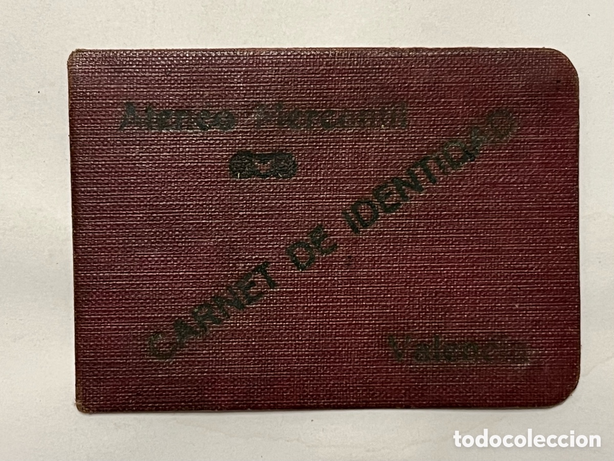Documentos antiguos: VALENCIA. ATENEO MERCANTIL. Carnet de Socio alta (a.1929) diferentes sellos (a.1930-1936) Rep&uacute;blica.