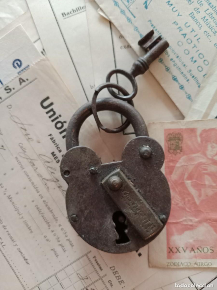 Documentos antiguos: Lote variado documentos y objetos antiguos - Foto 7