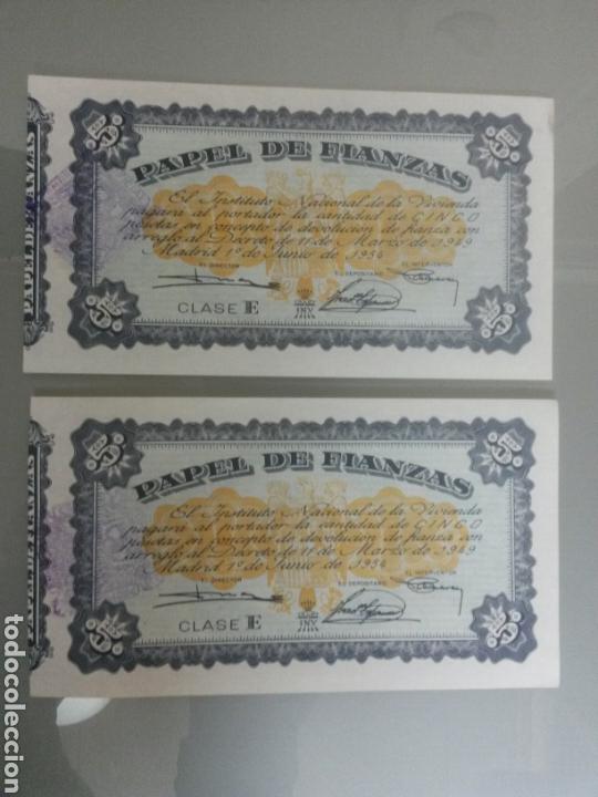 Documentos bancarios: 2x PAPEL DE FINANZAS 5 Ptas 1954 S/C - Foto 1