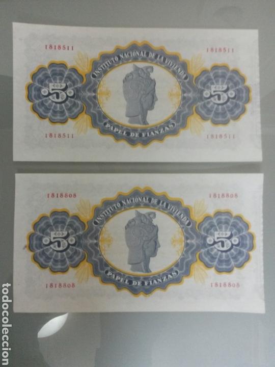 Documentos bancarios: 2x PAPEL DE FINANZAS 5 Ptas 1954 S/C - Foto 2