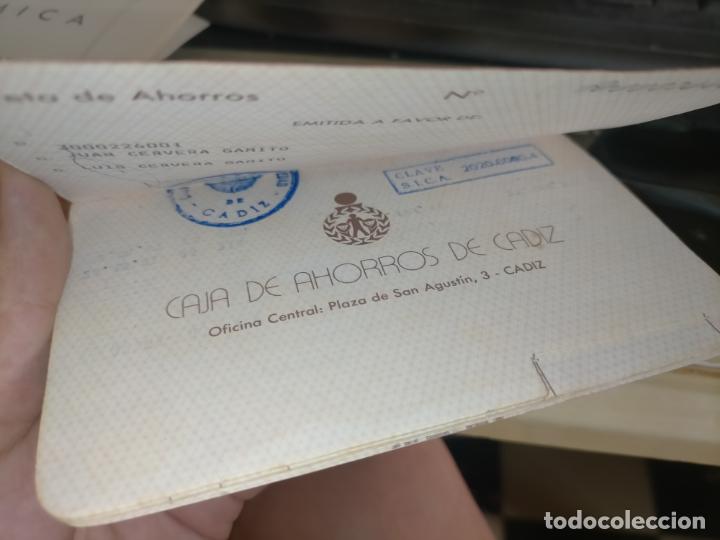 Documentos bancarios: LIBRETA CAJA DE AHORROS DE CADIZ 1981 - Foto 2