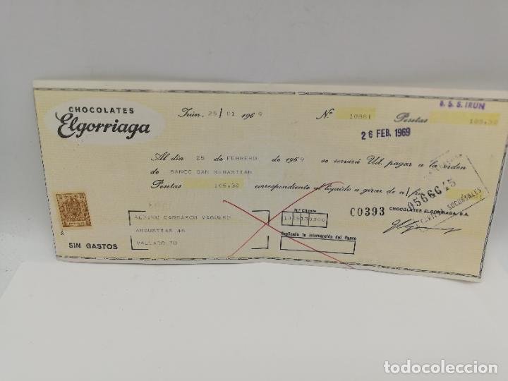 Documentos bancarios: PAGAR&Eacute;. CHOCOLATES ELGORRIAGA. IRUN, 1969. VER. - Foto 1