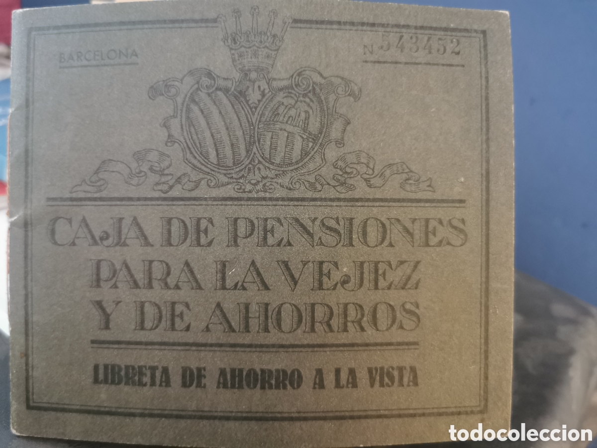 Documentos bancarios: Libreta caja de pensiones Barcelona 1947 - Foto 1