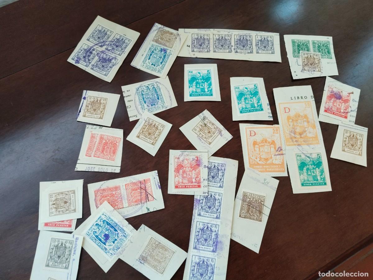 Documentos bancarios: Mas de 35 sellos fiscales &Aacute;guila de San Juan.