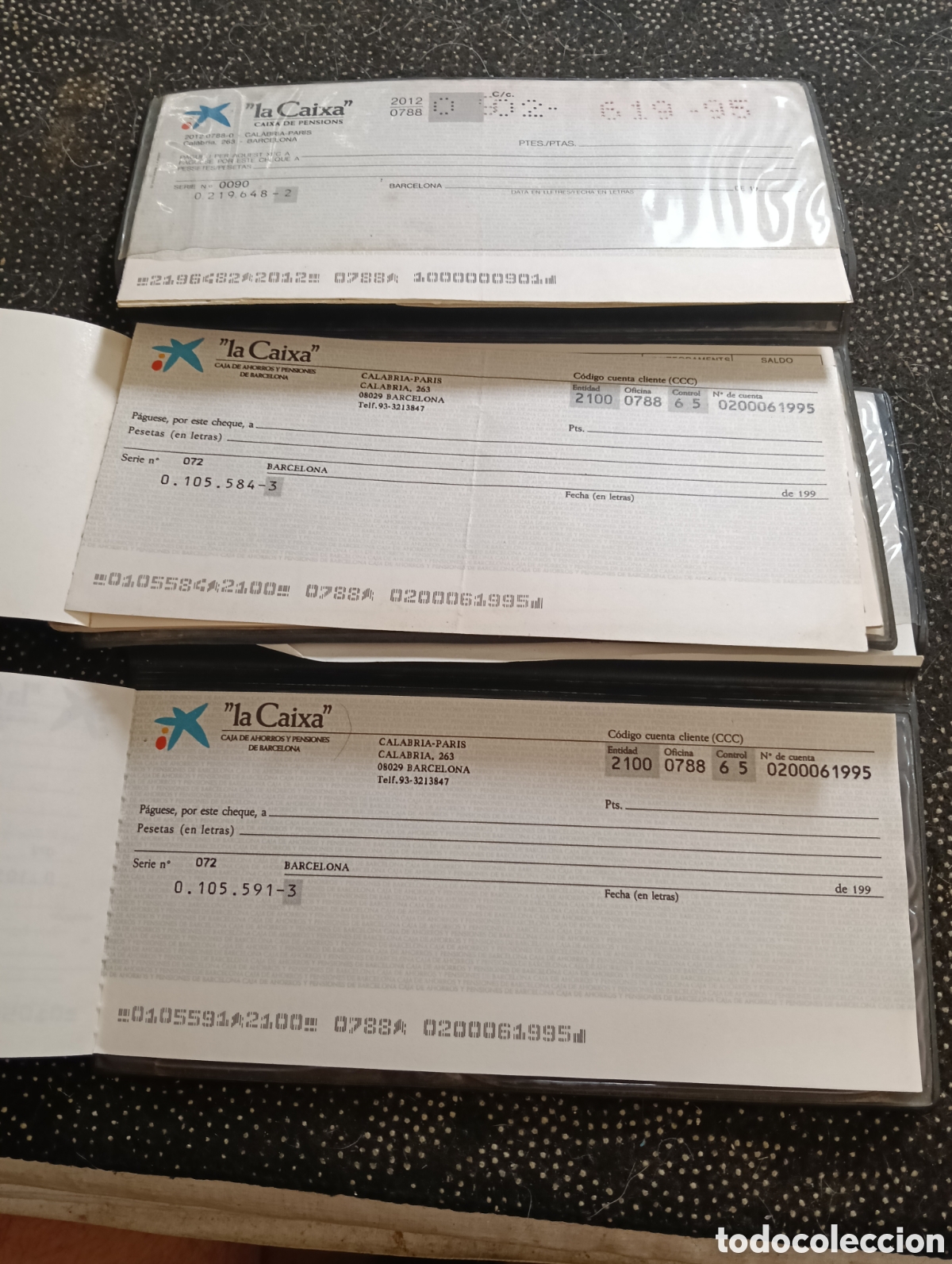 Documentos bancarios: Caixa de Pensiones La Caixa lote de m&aacute;s de 10 cheques bancarios con las series correlativas, talones