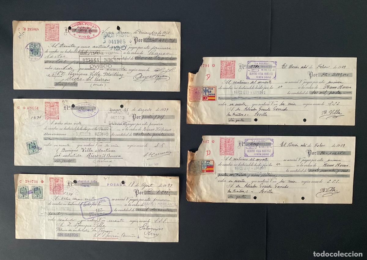 Documentos bancarios: Lote de 5 letras de cambio espa&ntilde;olas 1938&ndash;1939 con timbres fiscales.