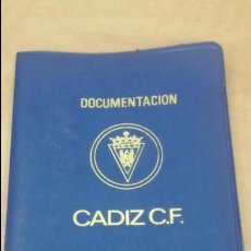 Coleccionismo deportivo: LIBRETA DEL CADIZ CLUB DE FUTBOL PARA LA DOCUMENTACION O CARNET DE SOCIO 