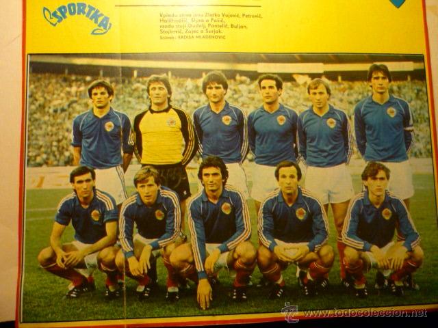 Coleccionismo deportivo: LAMINA REVISTA EXTRANJERA 26 X 23 FUTBOL SELECC.NACIONAL YUGOSLAVIA