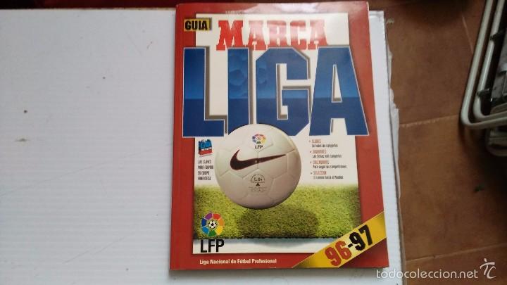 Sammelleidenschaft Sport: lote de 2 guias marca 97 98 y y 96 97