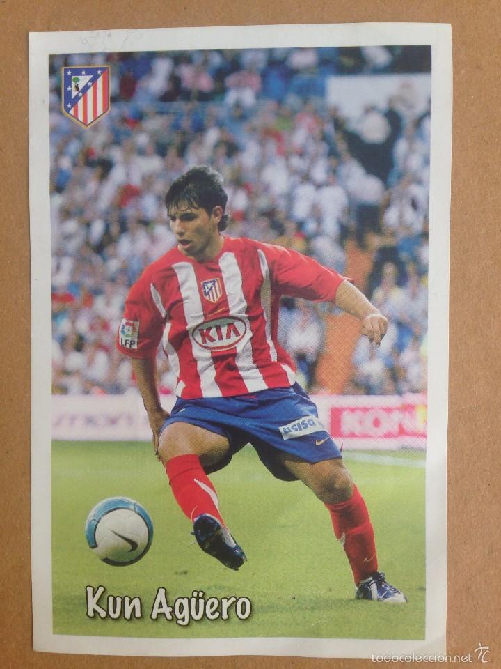 Sammelleidenschaft Sport: R1001 TARJETA O FOTO FOTOGRAFIA KUN AGUERO ATLETICO MADRID KIA
