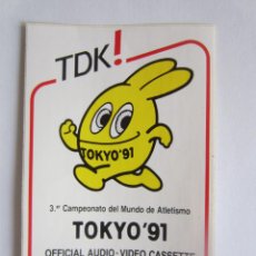 Coleccionismo deportivo: STICKER 3º CAMPEONATO DEL MUNDO DE ATLETISMO TOKYO '91. 9,50 X 6 CMS. TDK. Lote 65082263