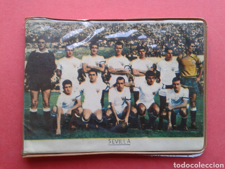 Collectionnisme sportif: CARTERA ANTIGUA DEL SEVILLA CON EL EQUIPO Y LA GIRALDA