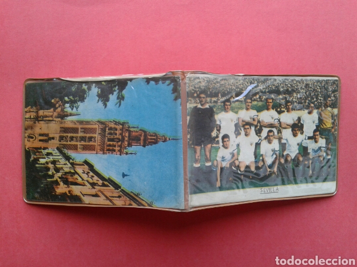 Coleccionismo deportivo: CARTERA ANTIGUA DEL SEVILLA CON EL EQUIPO Y LA GIRALDA - Foto 4