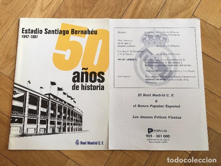 Coleccionismo deportivo: PROGRAMA EXPOSICION 50 A&Ntilde;OS ESTADIO SANTIAGO BERNABEU 1947 1997 - Foto 2