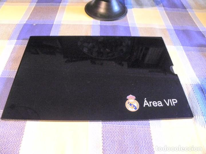 Coleccionismo deportivo: REAL MADRID-AREA VIP SANTIAGO BERNABEU - Foto 1