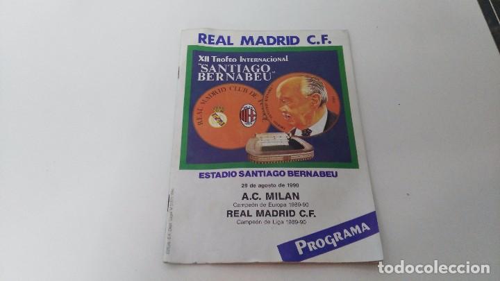Sports collectibles: antiguo programa de futbol  trofeo santiago bernabeu  milan real madrid  1990