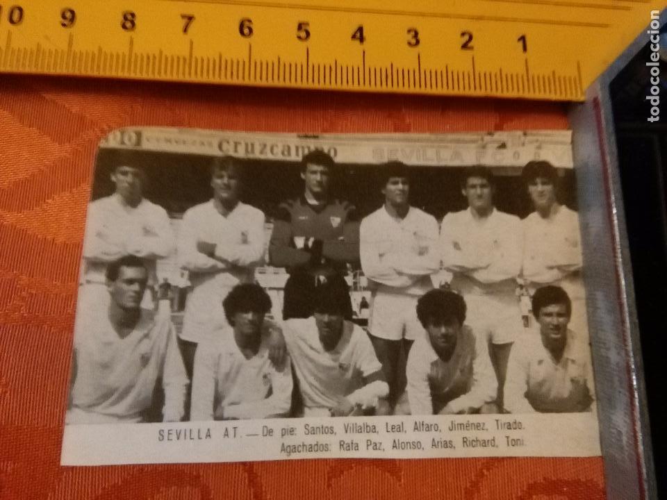 Collectionnisme sportif: RECORTE FOTOGRAFICO FUTBOL LIGA 1983 - SEVILLA AT.