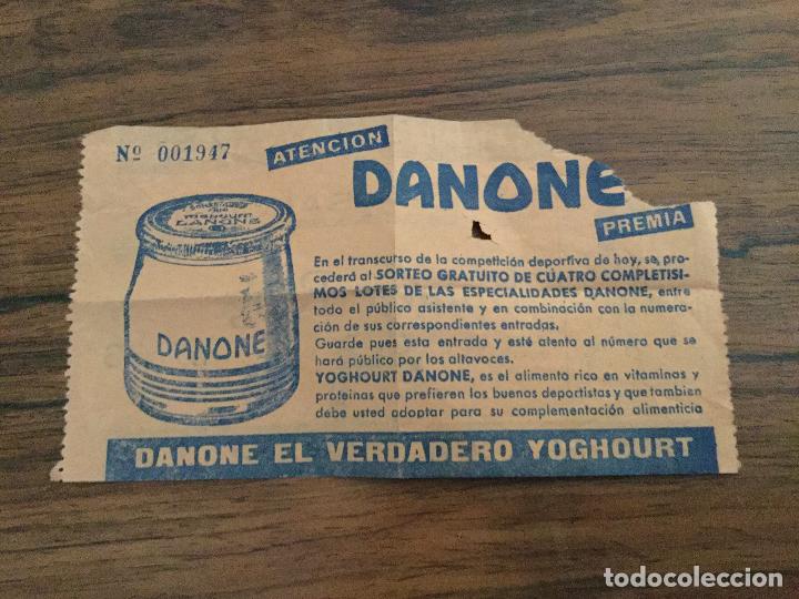 Coleccionismo deportivo: ENTRADA DE LUCHA LIBRE SALON IRIS DE BARCELONA. PUBLICIDAD DANONE - Foto 2