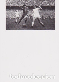 Coleccionismo deportivo: REAL MADRID: Recorte de SANTAMAR&Iacute;A en pugna con EULOGIO MART&Iacute;NEZ - Foto 1