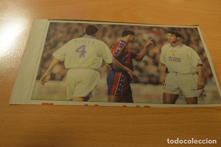 Coleccionismo deportivo: FUTBOL RECORTE DE PERIODICO DEPORTIVO RIVALDO (FC BARCELONA)