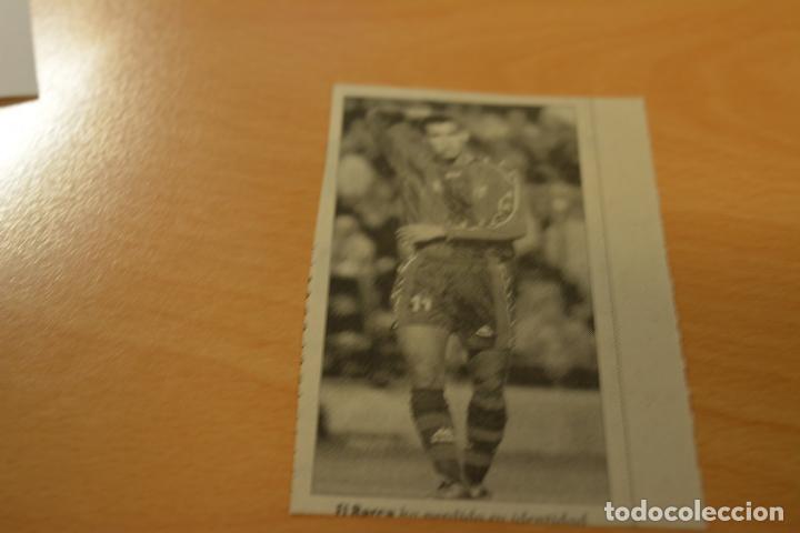 Coleccionismo deportivo: FUTBOL RECORTE DE PERIODICO DEPORTIVO RIVALDO (FC BARCELONA)