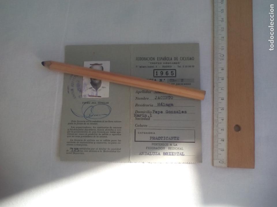Sports collectibles: LICENCIA N&ordm; NR. GR- 2, FEDERACION ESPA&Ntilde;OLA DE CICLISMO, 1965, GRANADA, CARNET DE PRACTICANTE TARJETA