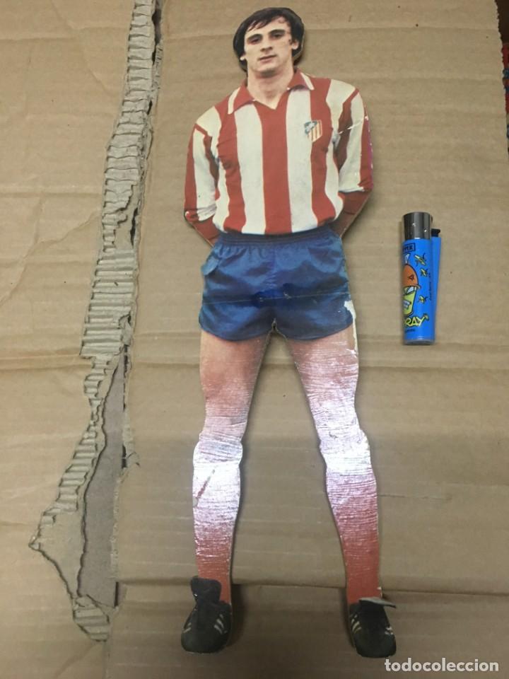 Coleccionismo deportivo: ATLETICO MADRID HECHO EN MADERA JUGADOR RUIZ - Foto 1