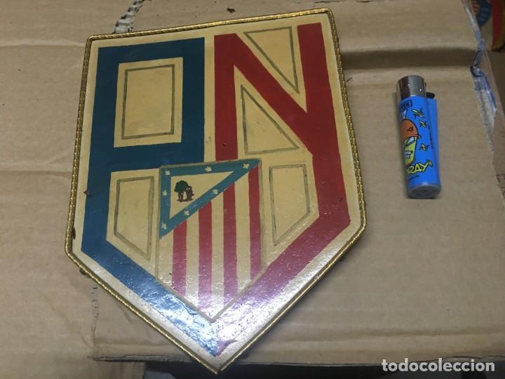 Sammelleidenschaft Sport: ATLETICO MADRID CUADRO METOPA HECHO EN MADERA PE&Ntilde;A ATLETICA PUEBLO NUEVO MADRID