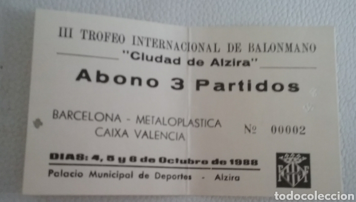 Sammelleidenschaft Sport: ENTRADA ABONO BALONCESTO ,,Barcelona - Metaloplastica - Caixa Valencia,, octubre 1988, en ALZIRA.