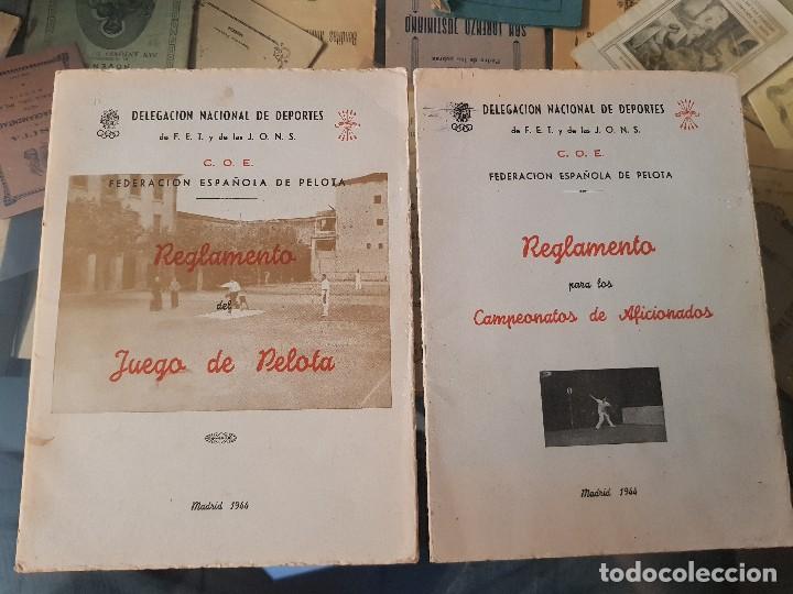 ANTIGUOS REGLAMENTOS FEDERACION DE PELOTA FET Y DE LAS JONS FRANQUISMO 1944 (Coleccionismo Deportivo - Documentos de Deportes - Otros)
